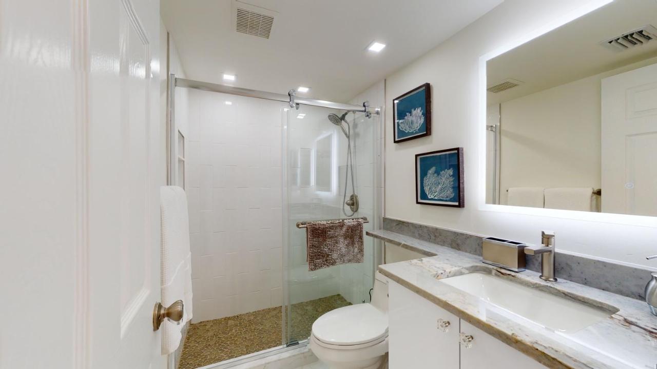 Totally Renovated Beachfront Condo At Apollo! Marco Island Exteriör bild