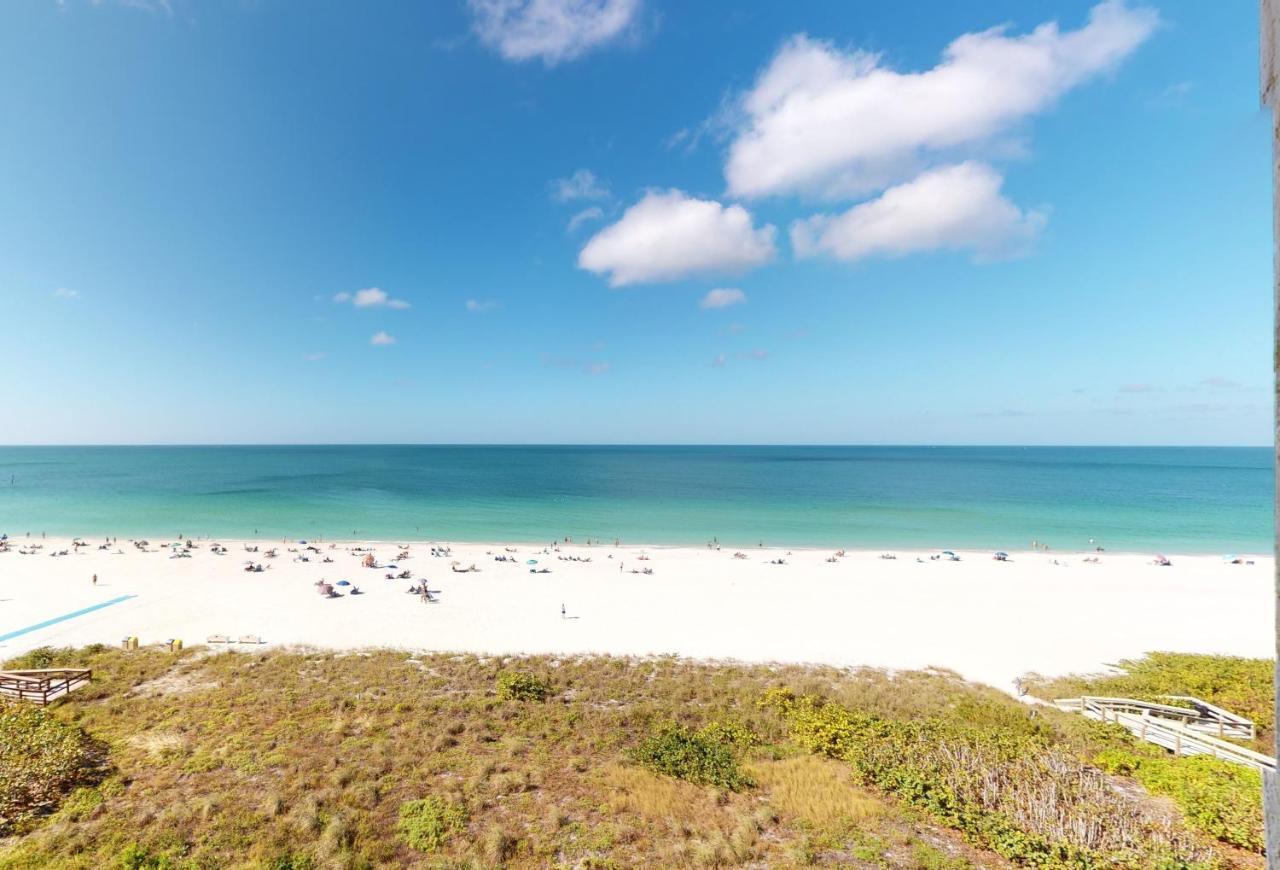 Totally Renovated Beachfront Condo At Apollo! Marco Island Exteriör bild