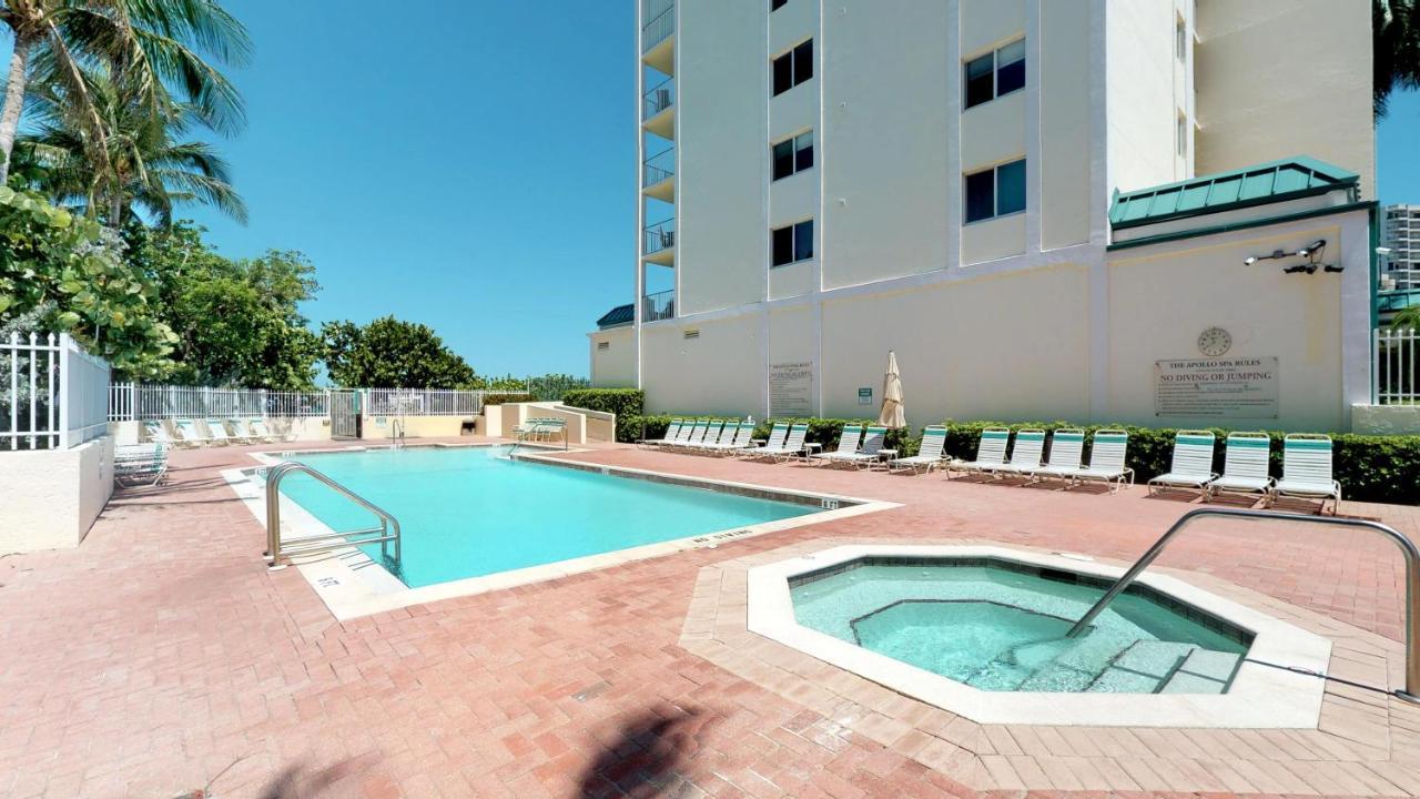 Totally Renovated Beachfront Condo At Apollo! Marco Island Exteriör bild